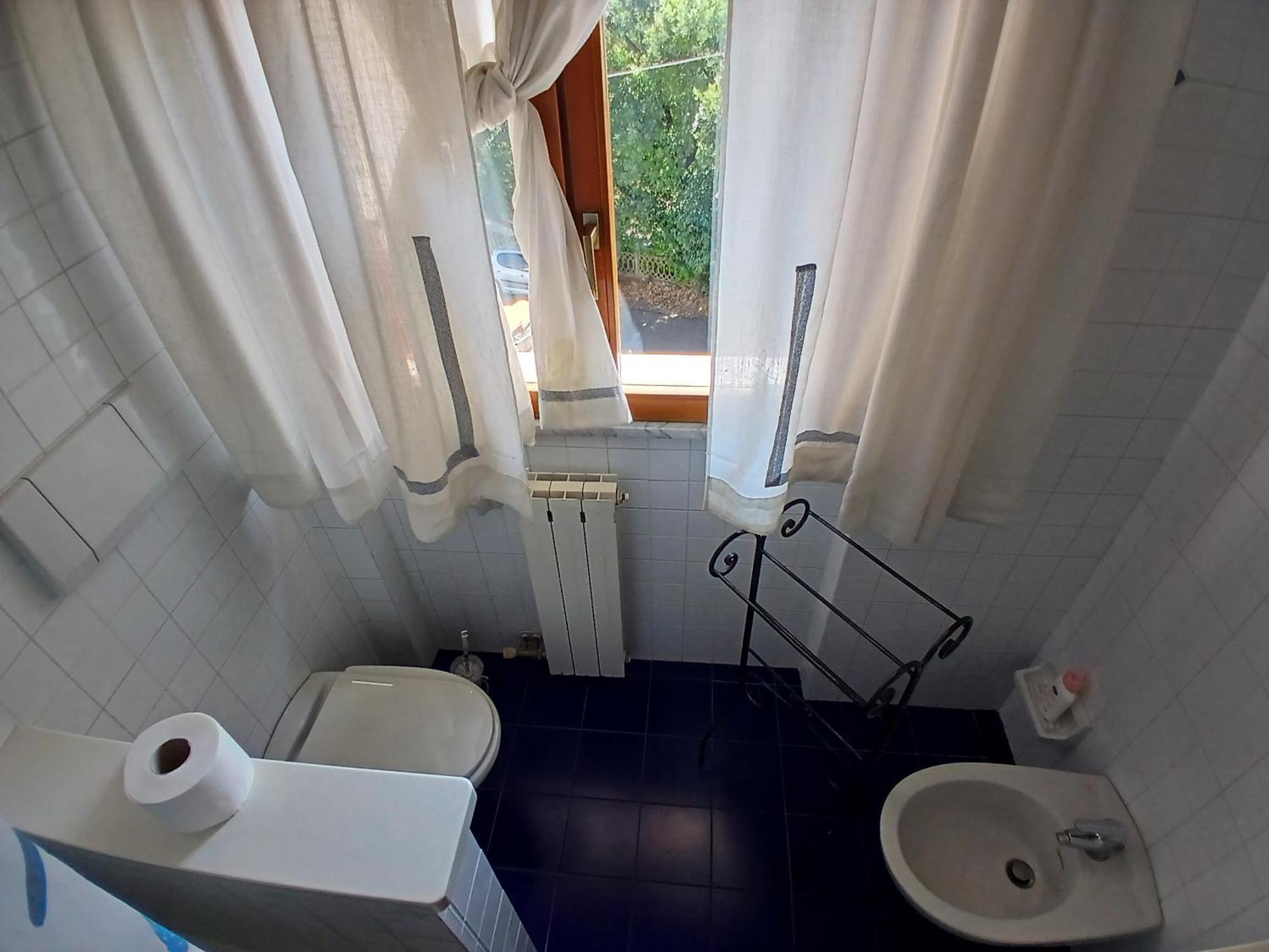 Il Melograno B&B With Private Bathrooms Aulla Exterior photo